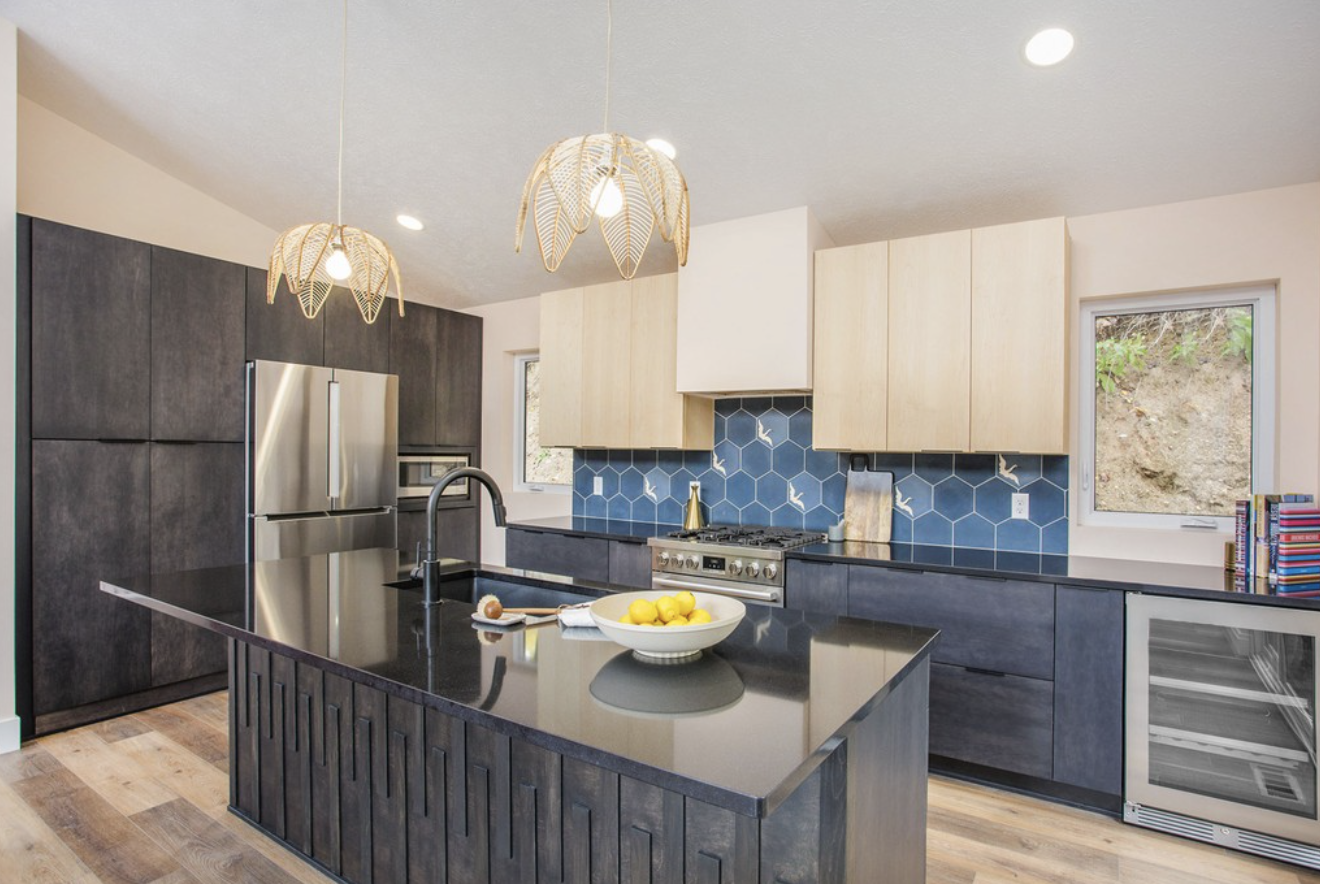 Rendr Custom Homes - Kitchen